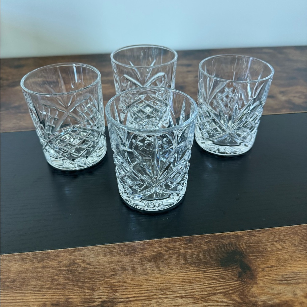 *FRAGILE ITEM* Set of 4 Rocks Glasses